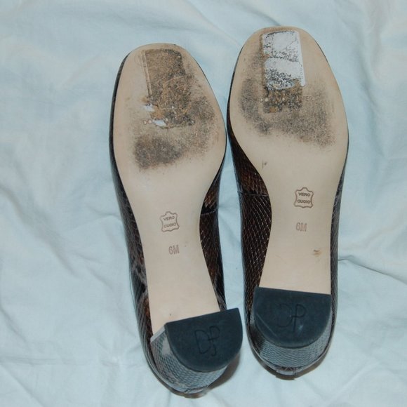 Donald Pliner Corin Snake Print Dress Pump, 6 M - Picture 8 of 10